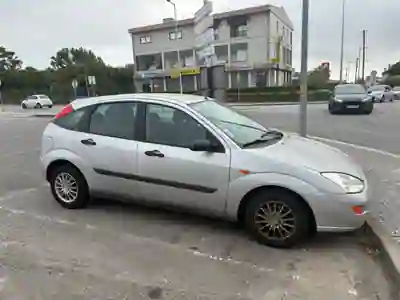 Ford Focus 1999 - 1750 EUR, 163500 km - AUTO.MOTO.pt - 163500km - foto 2 de 8