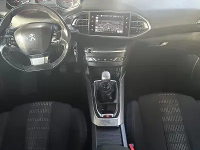 Peugeot 308 SW 2016 - 9990 EUR, 175000 km - 175000km - foto 5 de 16