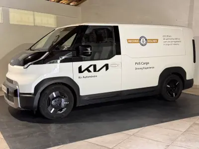 2026 - 36500 EUR, 4216 km - AUTO.MOTO.pt - 4216km - foto 4 de 23