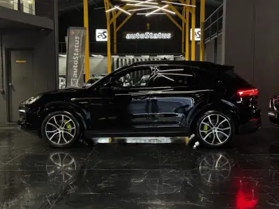 Porsche Cayenne 2021 - 74990 EUR, 85200 km - AUTO.MOTO.pt - 85200km - foto 7 de 37