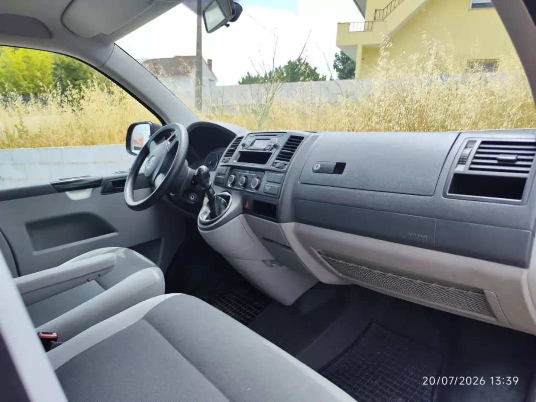 VW TRANSPORTER 2015 - 16850 EUR, 132500 km - 132500km - foto 11 de 21