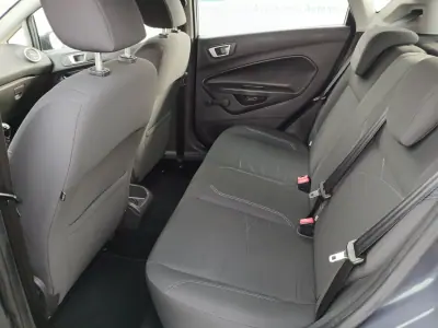 Ford Fiesta 2013 - 8150 EUR, 106782 km - AUTO.MOTO.pt - 106782km - foto 17 de 26