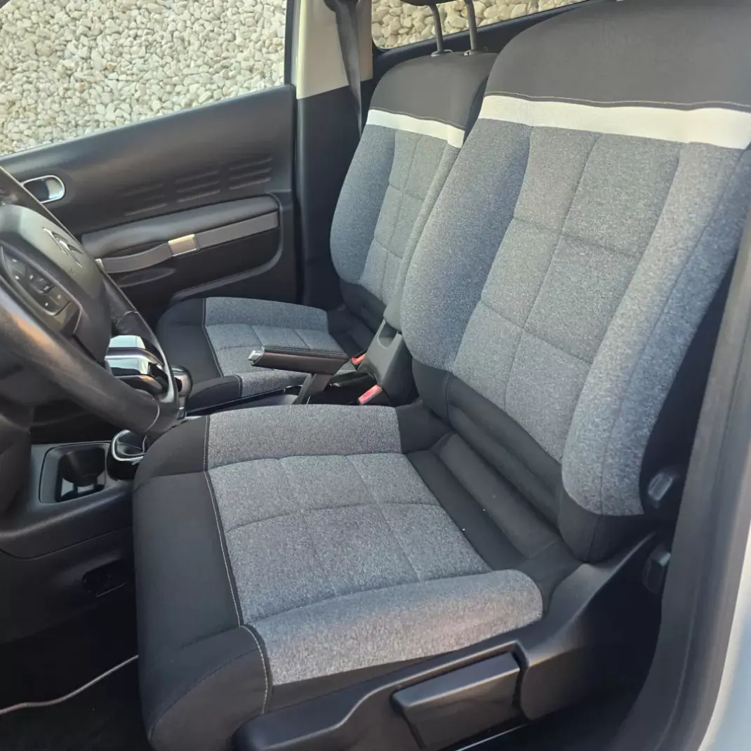 Citroën C4 Cactus 2019 - 11250 EUR, 145008 km - 145008km - foto 23 de 26