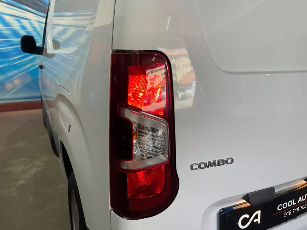Opel COMBO 2023 - 16899 EUR, 23000 km - 23000km - foto 18 de 38