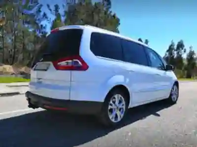 Ford Galaxy 2011 - 12000 EUR, 250000 km - AUTO.MOTO.pt - 250000km - foto 2 de 10