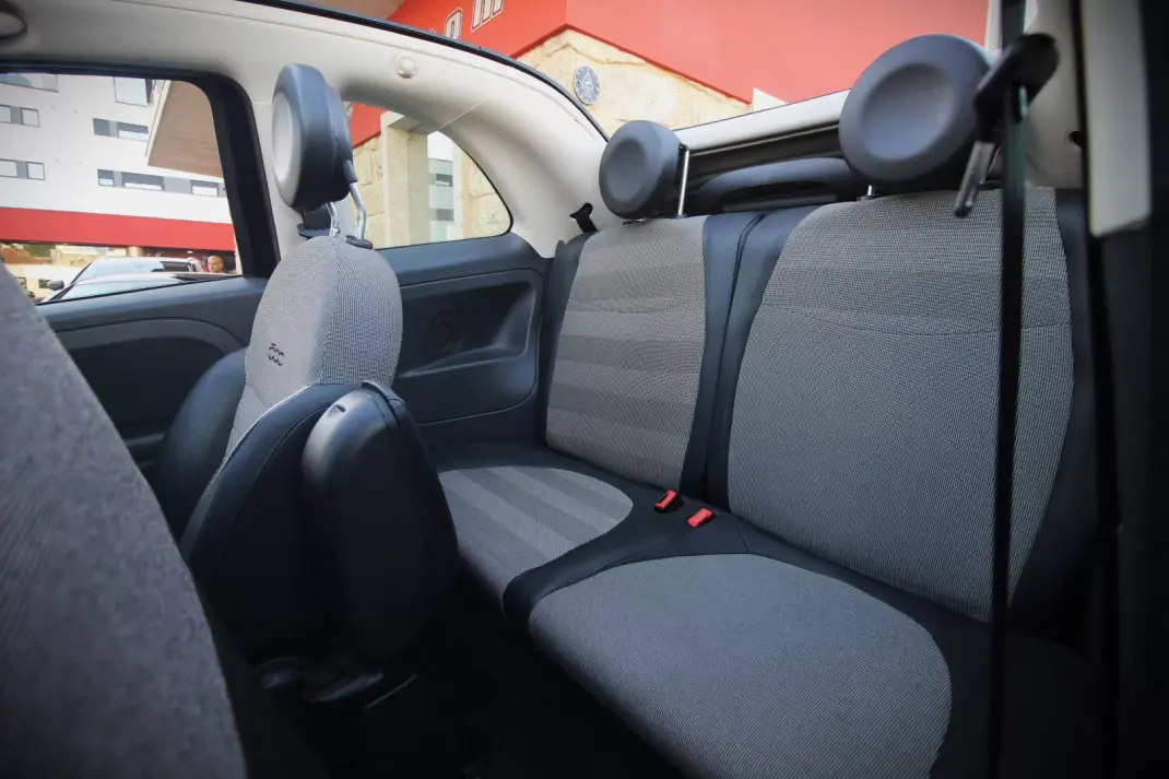 Fiat 500 2013 - 9450 EUR, 139500 km - 139500km - foto 11 de 34