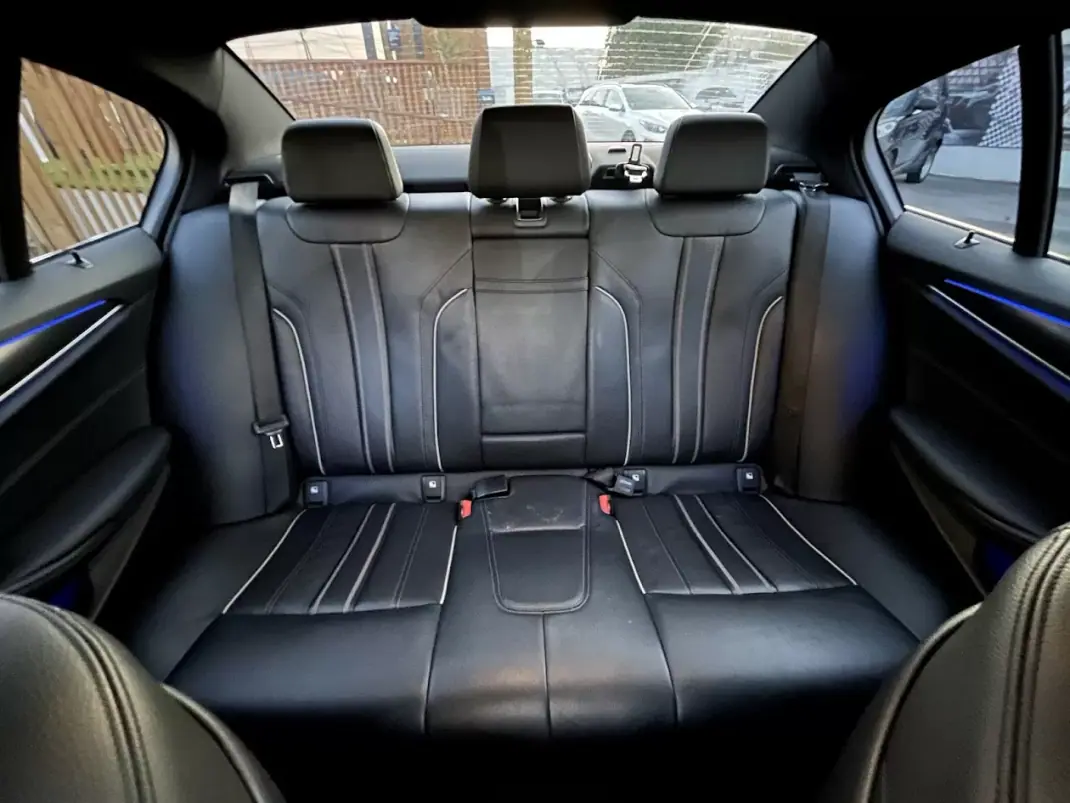 BMW 520 2022 - 33950 EUR, 124000 km - AUTO.MOTO.pt - 124000km - foto 30 de 45