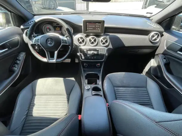 Mercedes-Benz A 180 2014 - 14900 EUR, 190000 km - AUTO.MOTO.pt - 190000km - foto 8 de 13