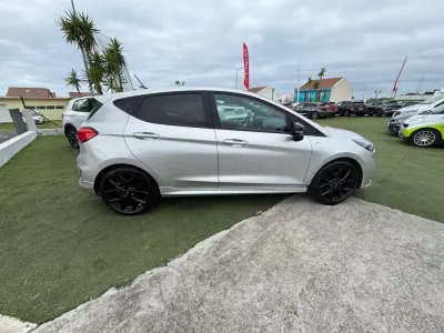 Ford Fiesta 2022 - 19490 EUR, 60249 km - AUTO.MOTO.pt - 60249km - foto 3 de 15