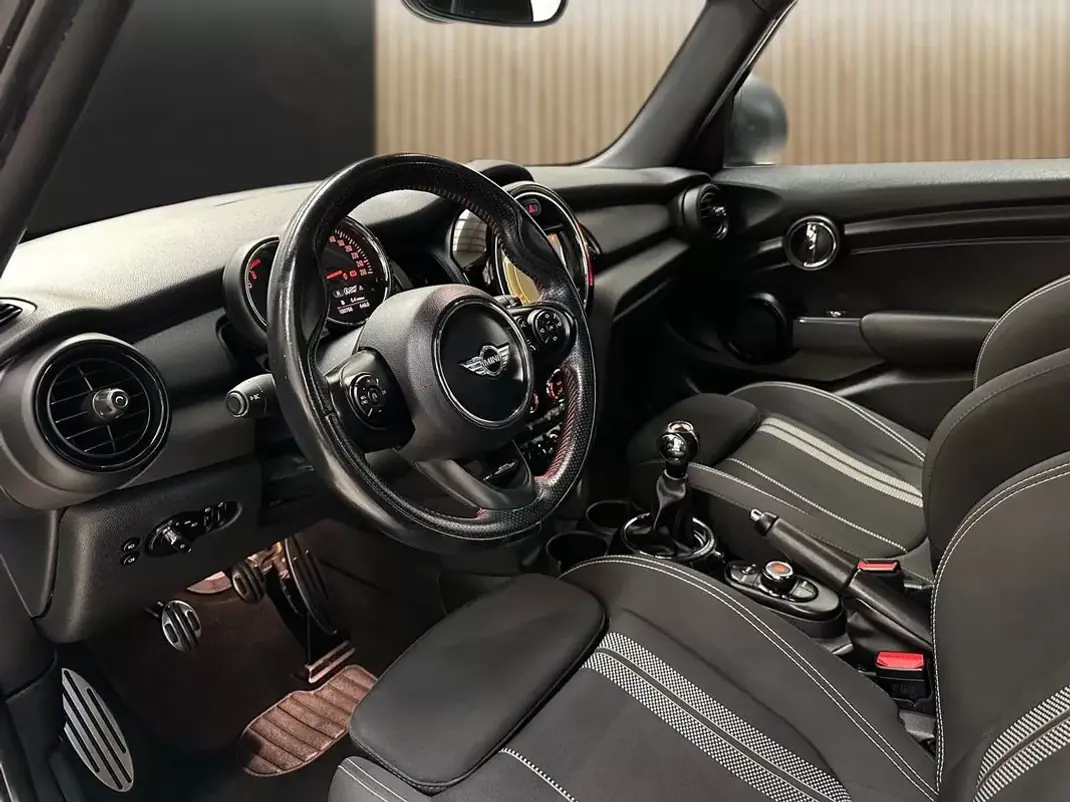 MINI 1000 2017 - 15500 EUR, 99980 km - AUTO.MOTO.pt - 99980km - foto 7 de 20