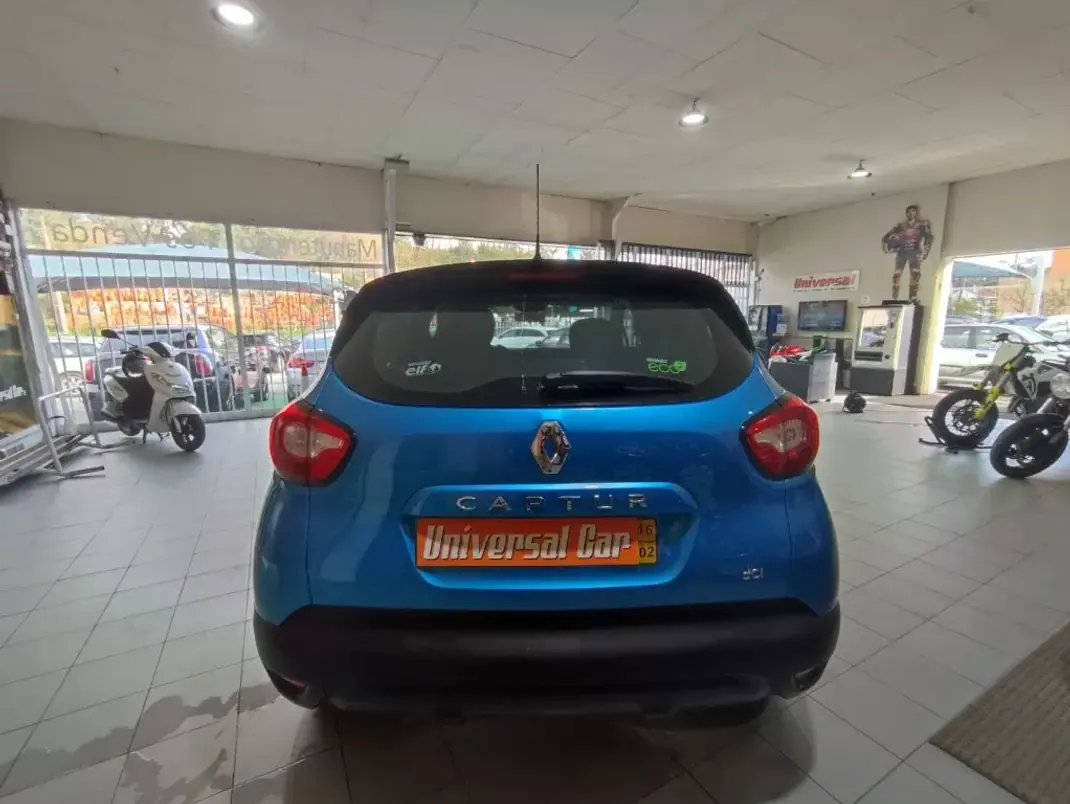 Renault Captur 2016 - 13800 EUR, 159000 km - AUTO.MOTO.pt - 159000km - foto 4 de 12