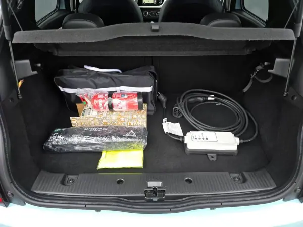 Renault Twingo 2023 - 13990 EUR, 27700 km - AUTO.MOTO.pt - 27700km - foto 32 de 32