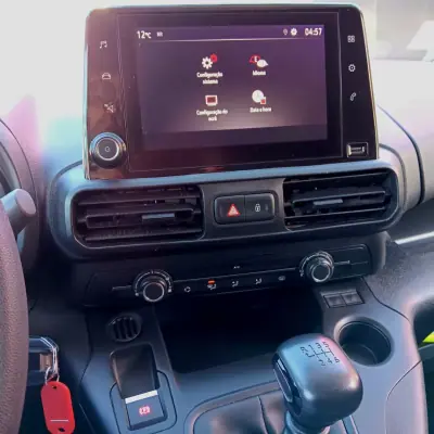 Opel COMBO 2022 - 15900 EUR, 82827 km - AUTO.MOTO.pt - 82827km - foto 18 de 20