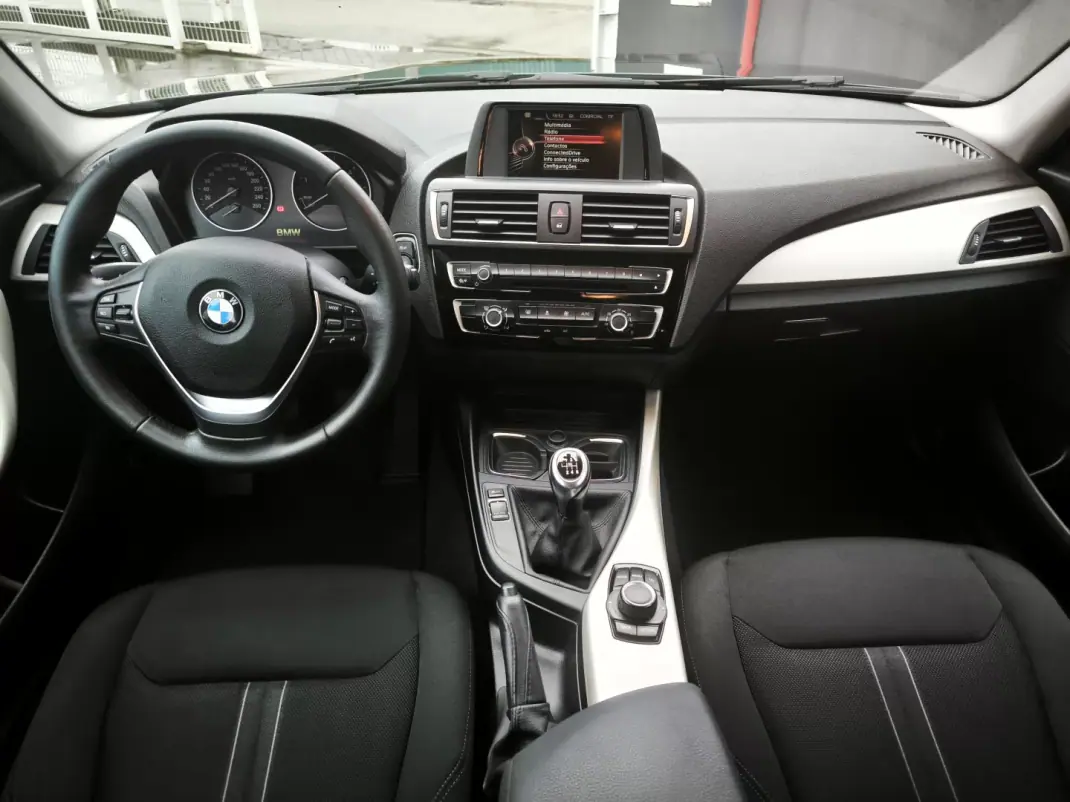 BMW 116 2015 - 13500 EUR, 169000 km - AUTO.MOTO.pt - 169000km - foto 5 de 43