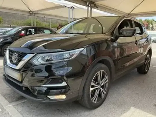 Nissan Qashqai 2018 - 15490 EUR, 119000 km - AUTO.MOTO.pt - 119000km - foto 2 de 11