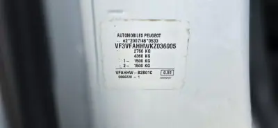 Peugeot 2019 - 16900 EUR, 130000 km - AUTO.MOTO.pt - 130000km - foto 11 de 11