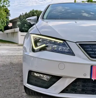 SEAT Leon 2019 - 15490 EUR, 89879 km - AUTO.MOTO.pt - 89879km - foto 13 de 35