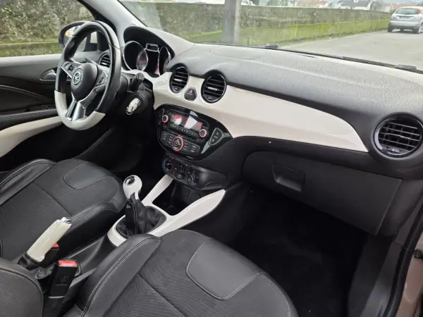 Opel Adam 2014 - 9990 EUR, 122000 km - AUTO.MOTO.pt - 122000km - foto 19 de 26