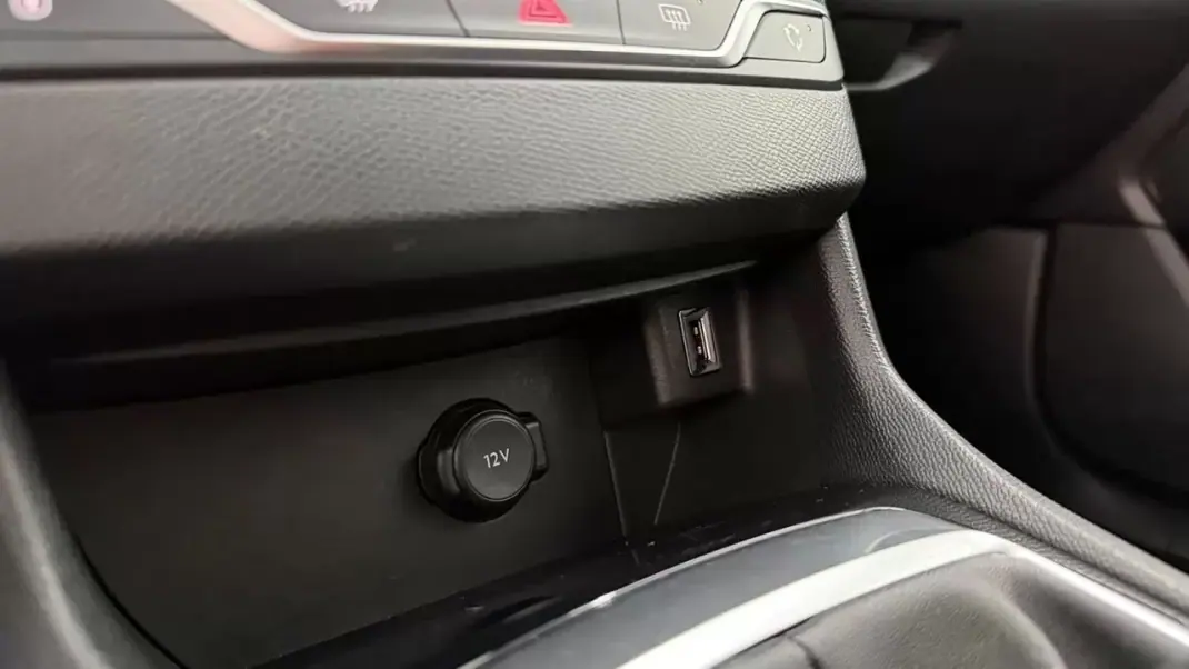 Peugeot 308 SW 2020 - 11990 EUR, 153706 km - AUTO.MOTO.pt - 153706km - foto 13 de 34