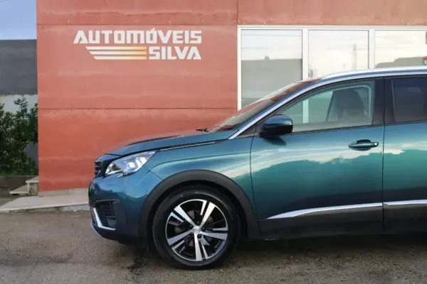 Peugeot 5008 2018 - 21990 EUR, 116000 km - AUTO.MOTO.pt - 116000km - foto 7 de 40