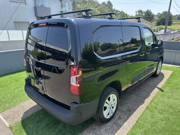 Citroën Berlingo 1.5 Hdi 2020 - 12900 EUR, 120000 km - AUTO.MOTO.pt - 120000km - foto 12 de 53