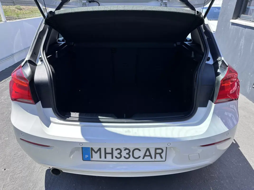 BMW 116 2015 - 14500 EUR, 200000 km - AUTO.MOTO.pt - 200000km - foto 49 de 50