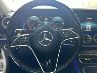 Mercedes-Benz E 200 2021 - 32000 EUR, 160000 km - 160000km - foto 20 de 47