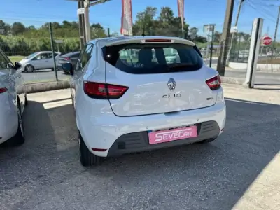 Renault Clio 2017 - 12990 EUR, 124490 km - 124490km - foto 5 de 7