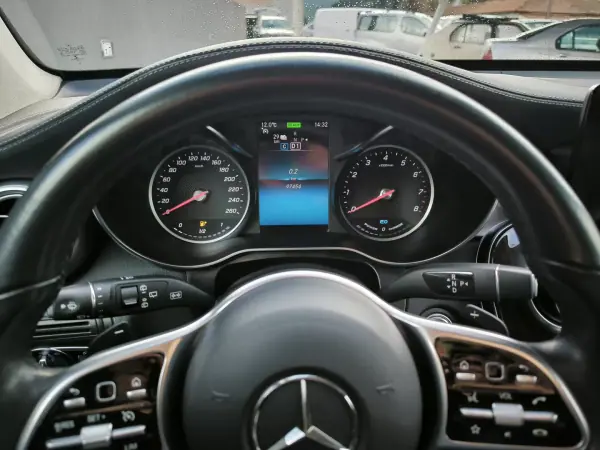 Mercedes-Benz GLC 300 2020 - 36950 EUR, 97454 km - AUTO.MOTO.pt - 97454km - foto 26 de 42