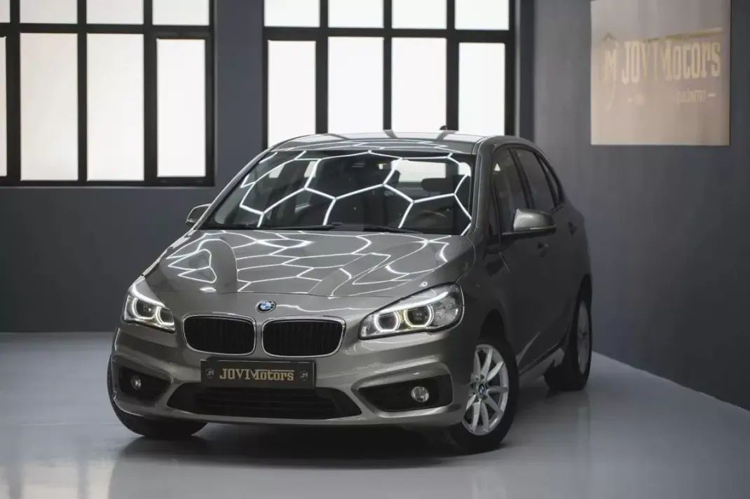 BMW 216 Active Tourer 2015 - 12750 EUR, 196513 km - AUTO.MOTO.pt - 196513km - foto 22 de 43