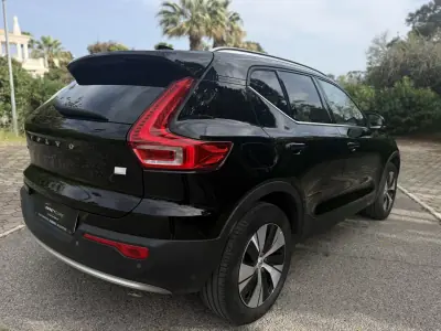 Volvo XC 40 2022 - 25999 EUR, 98000 km - AUTO.MOTO.pt - 98000km - foto 17 de 18