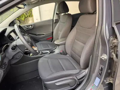 Hyundai Ioniq 2017 - 13250 EUR, 88000 km - AUTO.MOTO.pt - 88000km - foto 20 de 23