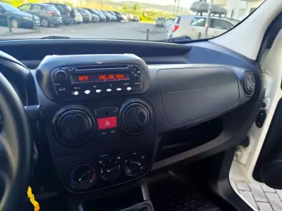 Citroën Nemo 1.3 HDI IVA DEDUTIVEL PACK CLIM 2017 - 8980 EUR, 79000 km - AUTO.MOTO.pt - 79000km - foto 22 de 24