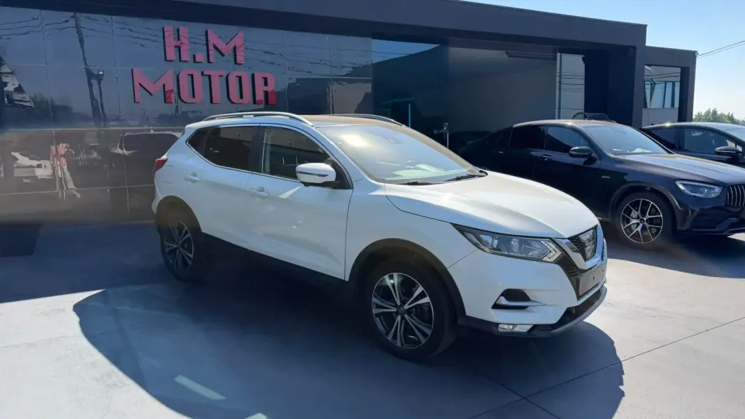 Nissan Qashqai 2018 - 17750 EUR, 140677 km - 140677km - foto 2 de 10
