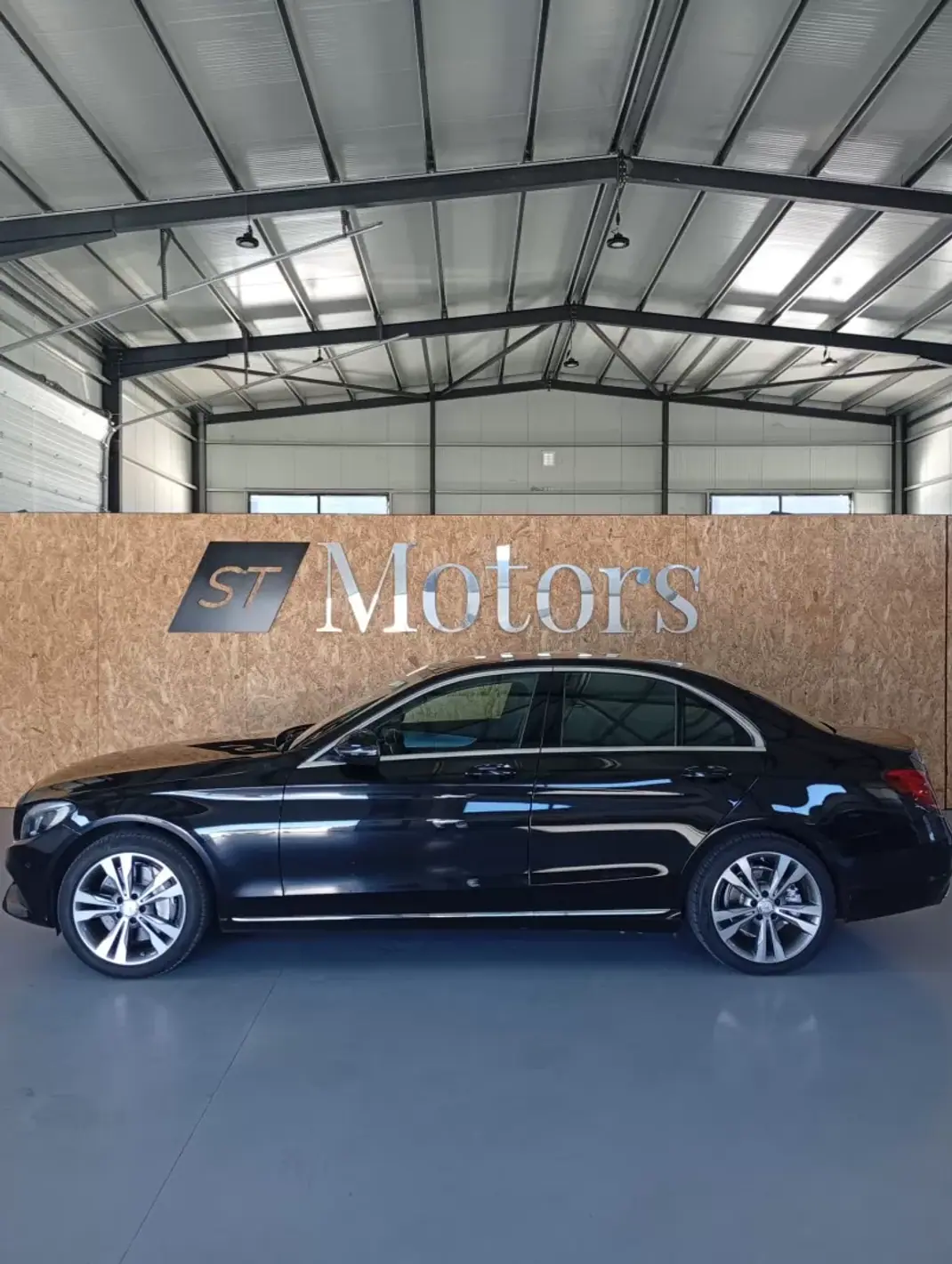 Mercedes-Benz C 350 2016 - 24950 EUR, 129659 km - AUTO.MOTO.pt - 129659km - foto 7 de 18