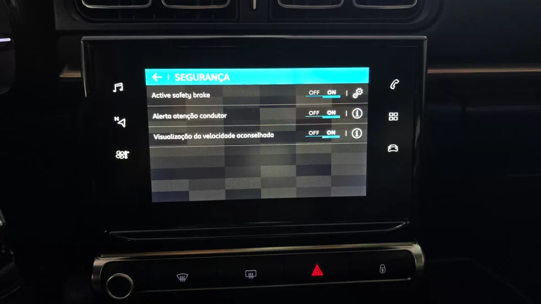 Citroën C3 2019 - 12750 EUR, 56334 km - AUTO.MOTO.pt - 56334km - foto 43 de 75