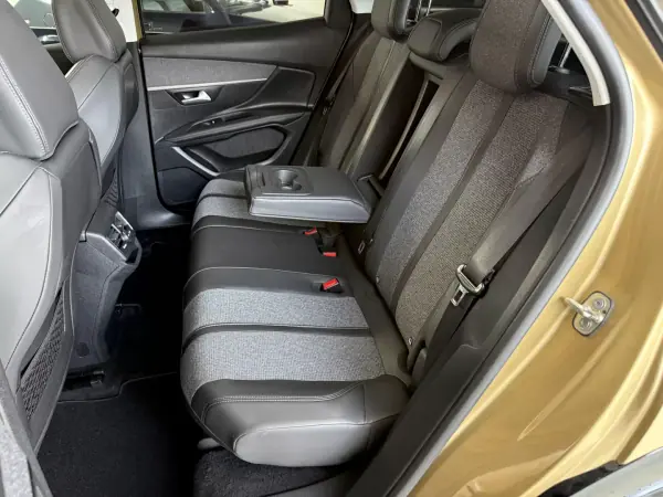 Peugeot 3008 2017 - 18500 EUR, 155000 km - AUTO.MOTO.pt - 155000km - foto 36 de 112