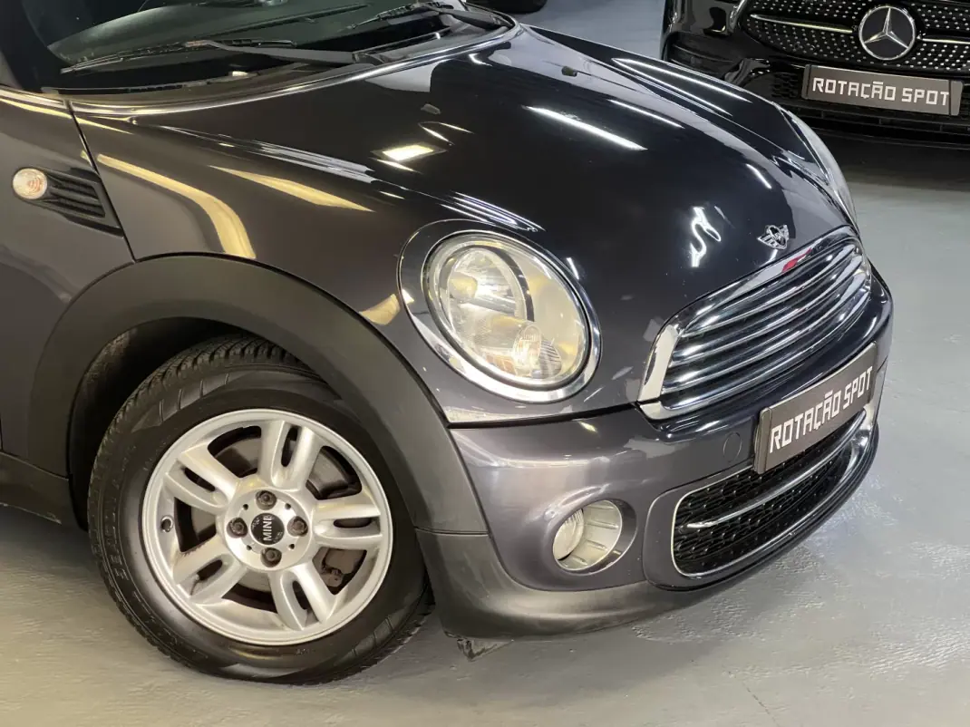 MINI 3 Portas 2012 - 6990 EUR, 185000 km - AUTO.MOTO.pt - 185000km - foto 38 de 41