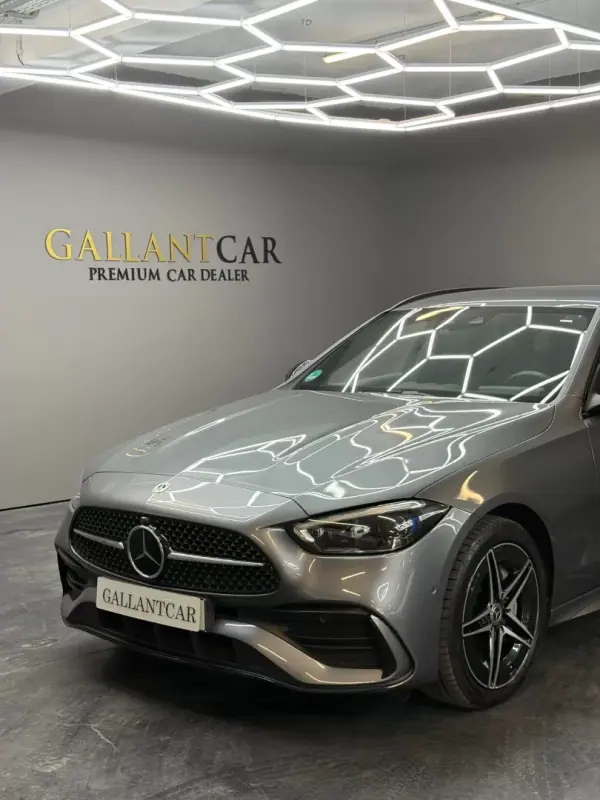Mercedes-Benz C 300e 2023 - 43500 EUR, 35100 km - AUTO.MOTO.pt - 35100km - foto 3 de 18