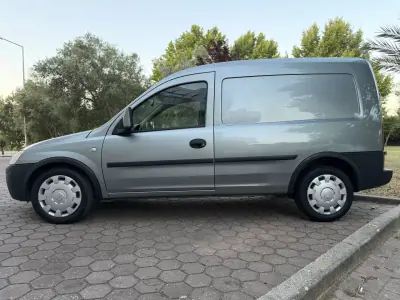 Opel COMBO 2011 - 8965 EUR, 85000 km - AUTO.MOTO.pt - 85000km - foto 5 de 33
