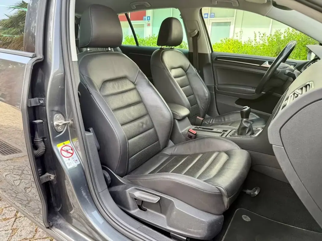 Volkswagen Golf 2018 - 17490 EUR, 134500 km - AUTO.MOTO.pt - 134500km - foto 19 de 38