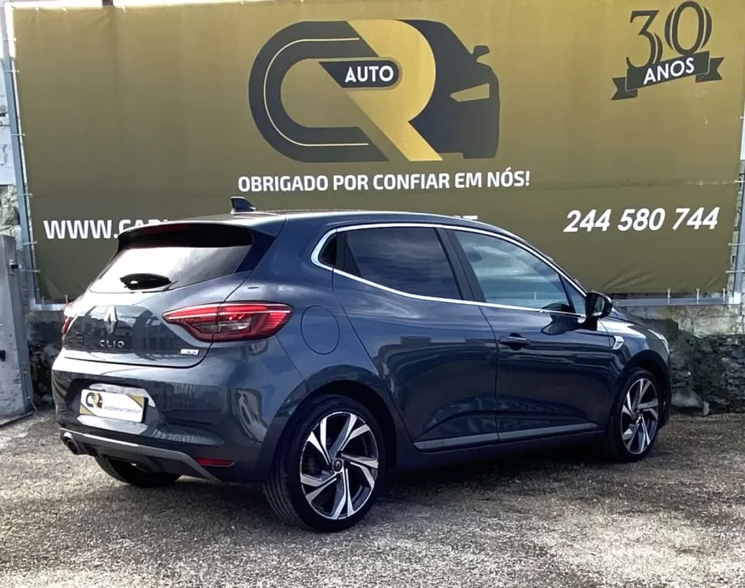 Renault Clio 2020 - 17400 EUR, 98175 km - AUTO.MOTO.pt - 98175km - foto 4 de 10