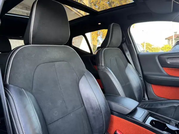 Volvo XC 40 2021 - 29500 EUR, 116000 km - AUTO.MOTO.pt - 116000km - foto 22 de 51