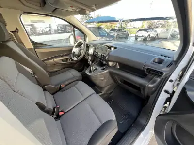 Toyota 2021 - 13950 EUR, 115000 km - AUTO.MOTO.pt - 115000km - foto 21 de 30