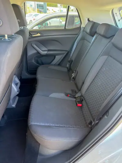 Volkswagen T-Cross 2019 - 18500 EUR, 43397 km - AUTO.MOTO.pt - 43397km - foto 18 de 24
