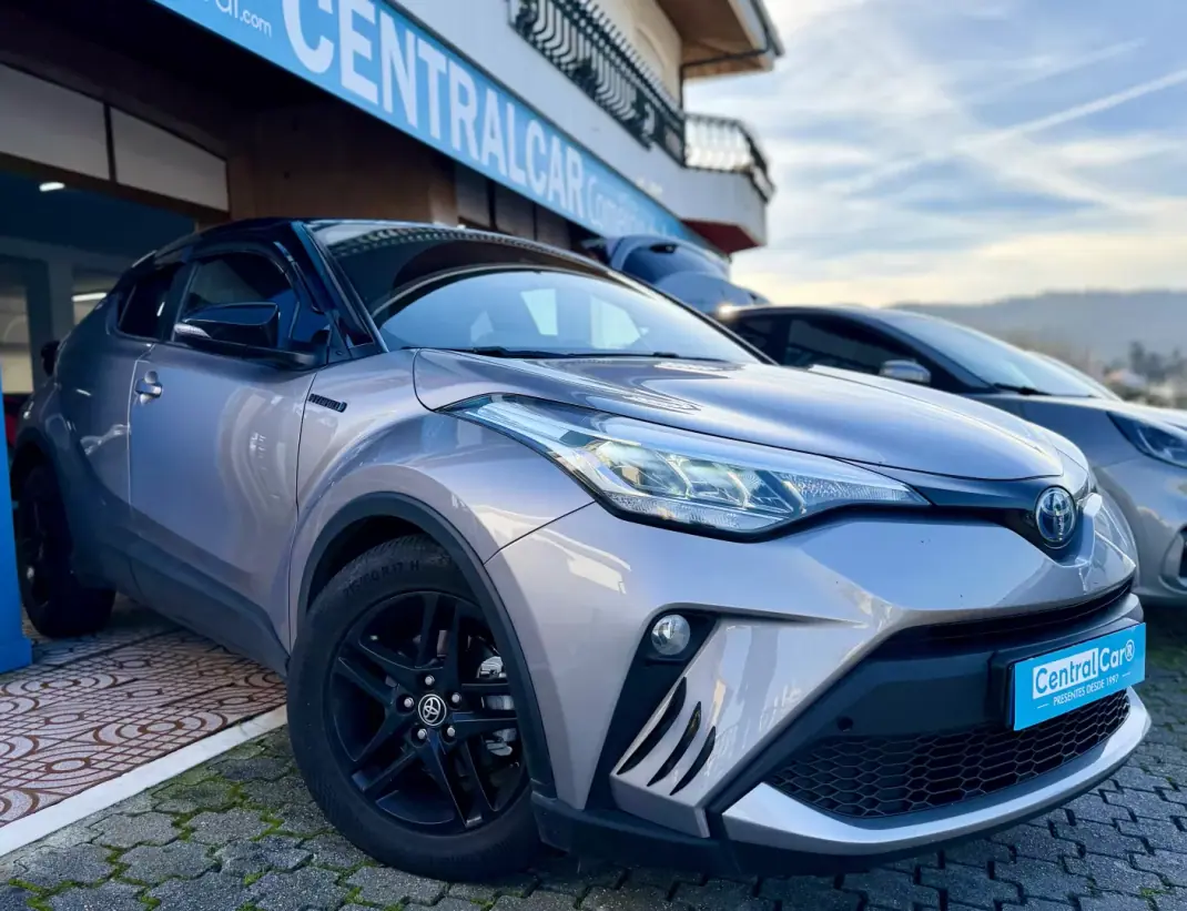 Toyota C-HR 2020 - 23950 EUR, 78000 km - AUTO.MOTO.pt - 78000km - foto 1 de 26
