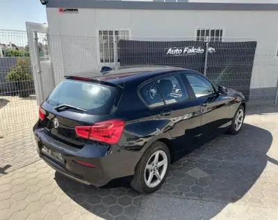 BMW 116 2017 - 16900 EUR, 141337 km - AUTO.MOTO.pt - 141337km - foto 6 de 16