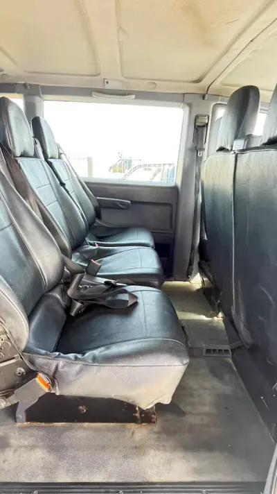 Mercedes-Benz Vito 2000 - 3900 EUR, 121000 km - AUTO.MOTO.pt - 121000km - foto 10 de 10