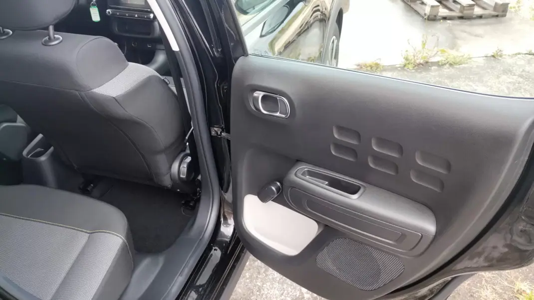 Citroën C3 2021 - 11950 EUR, 50000 km - AUTO.MOTO.pt - 50000km - foto 18 de 31