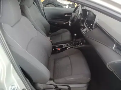 Toyota Corolla 2019 - 18390 EUR, 81211 km - AUTO.MOTO.pt - 81211km - foto 25 de 33